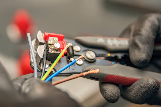 Best Commercial Electrician Services  in Clarence, IA
