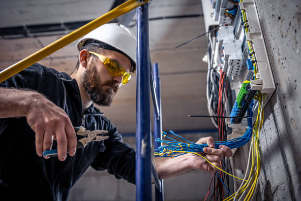 Best Best Electricians Near Me  in Clarence, IA